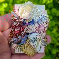 Image 2 of Queen of Hearts Pin (Pearl Card)