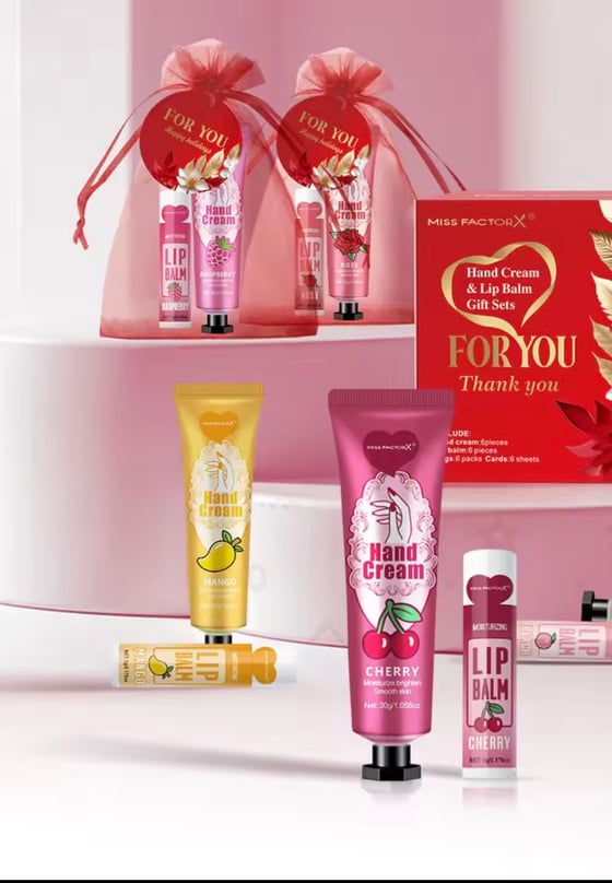 Image of Lip balm and hand cream set 