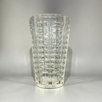 Image 3 of Vase Art Déco vintage en verre moulé géométrique – Années 40