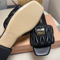 Image 2 of TEMPLE MIU BLACK SET