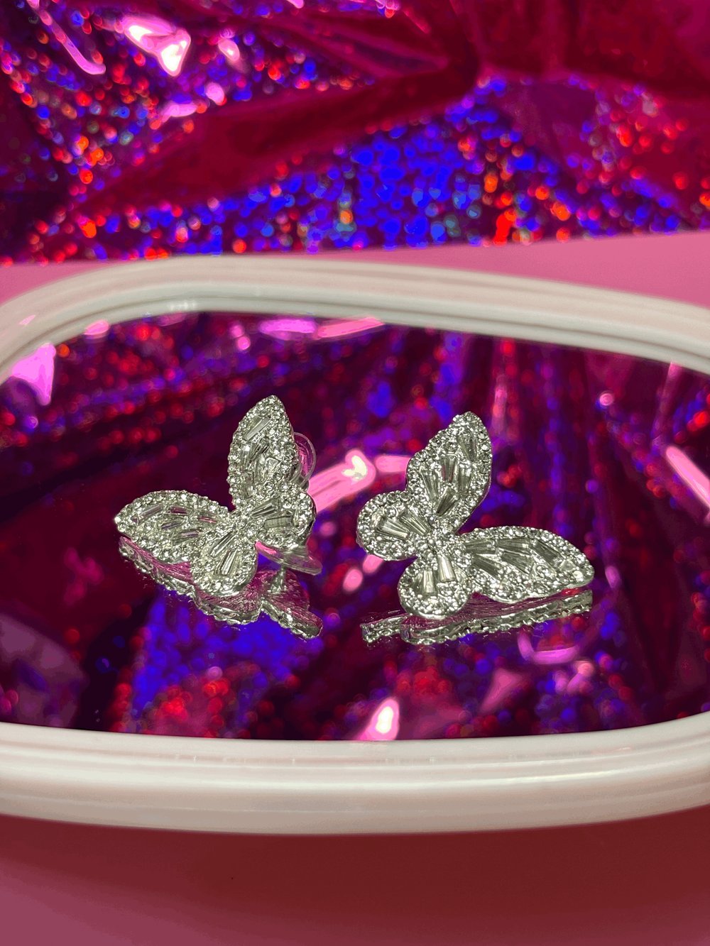 Image of Silver Butterfly Earrings / Aritos Plateados Mariposa