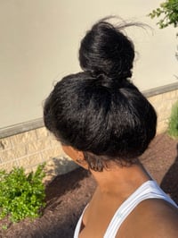 Image 7 of 20 inch KINKY STRAIGHT 360 LACE WIG with 4c KINKY EDGES 