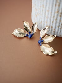 Image 4 of Grandes Boucles d'Oreilles ISADORA - Bleu - Or/Argent