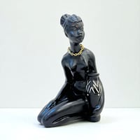 Image 1 of Sculpture statue de femme africaine en plâtre 1930s signée PAGLIAI 