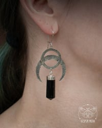 Image 3 of Dark Máni Earrings (925 Sterling Silver)