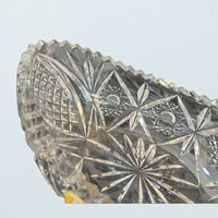 Image 8 of Saladier ovale ancien en cristal taillé  - Coupe à fruits vintage - Cristal de Lorraine 1960