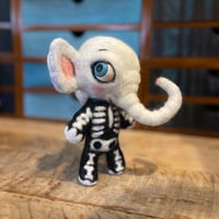 Image 9 of Skullyphant