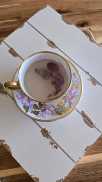 Image 6 of Rose Garden tea cup trinket/ dice rolling tray