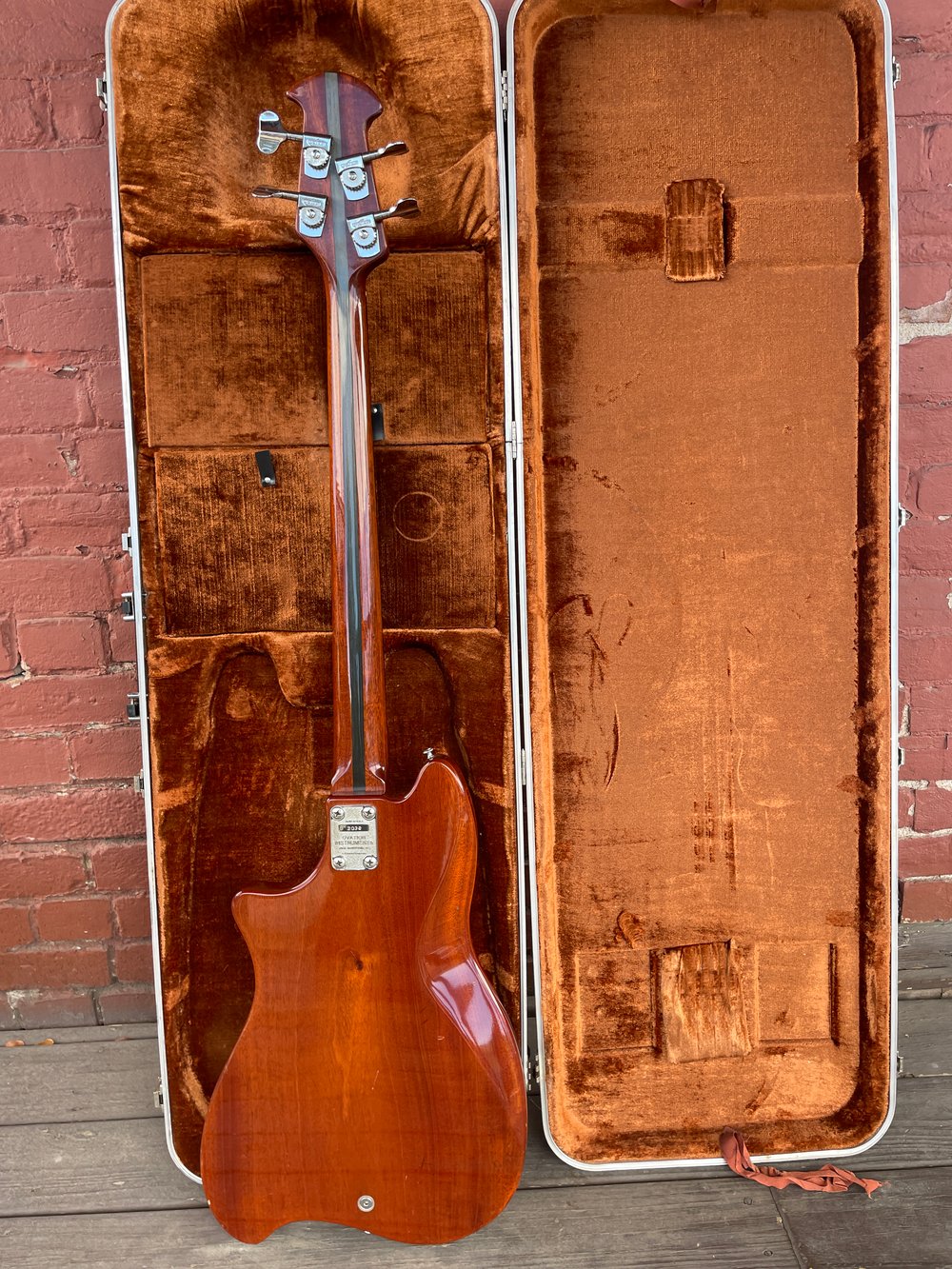 Ovation Magnum II - Bass Solid Mahogany Carbon Fiber Neck Rickenbacker Tool Joy Division