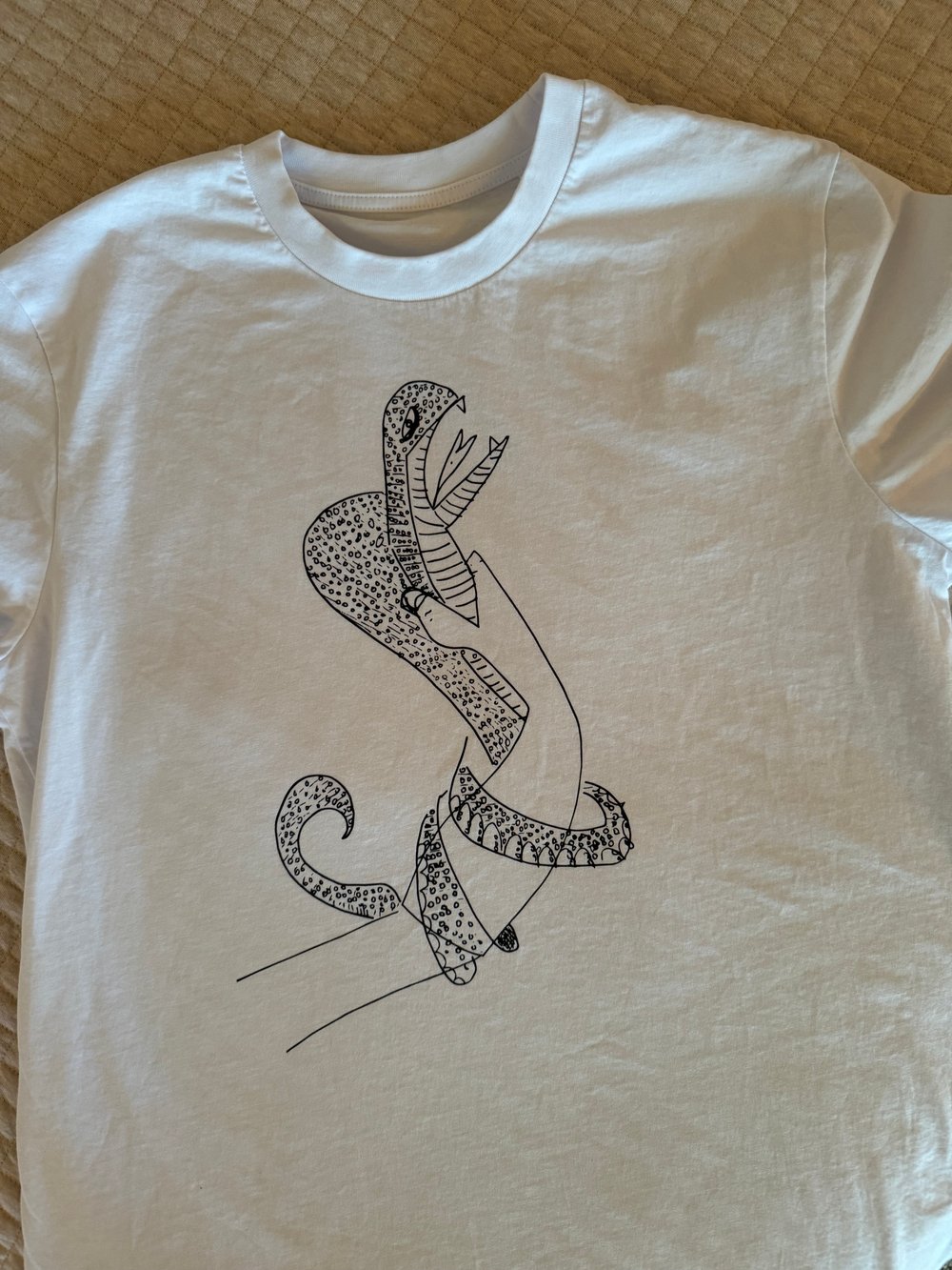 Hand With A Snake - Unisex organic cotton t-shirt