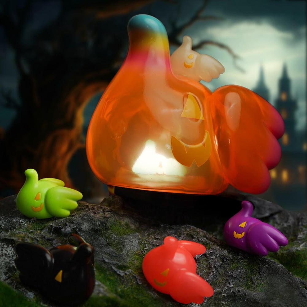 Image of ELFIE PUMPKIN HEAD EDITION 