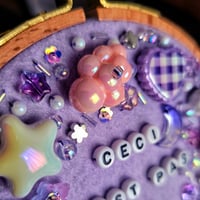 Image 4 of Ceci N'Est Pas Une Broderie - bead embroidery
