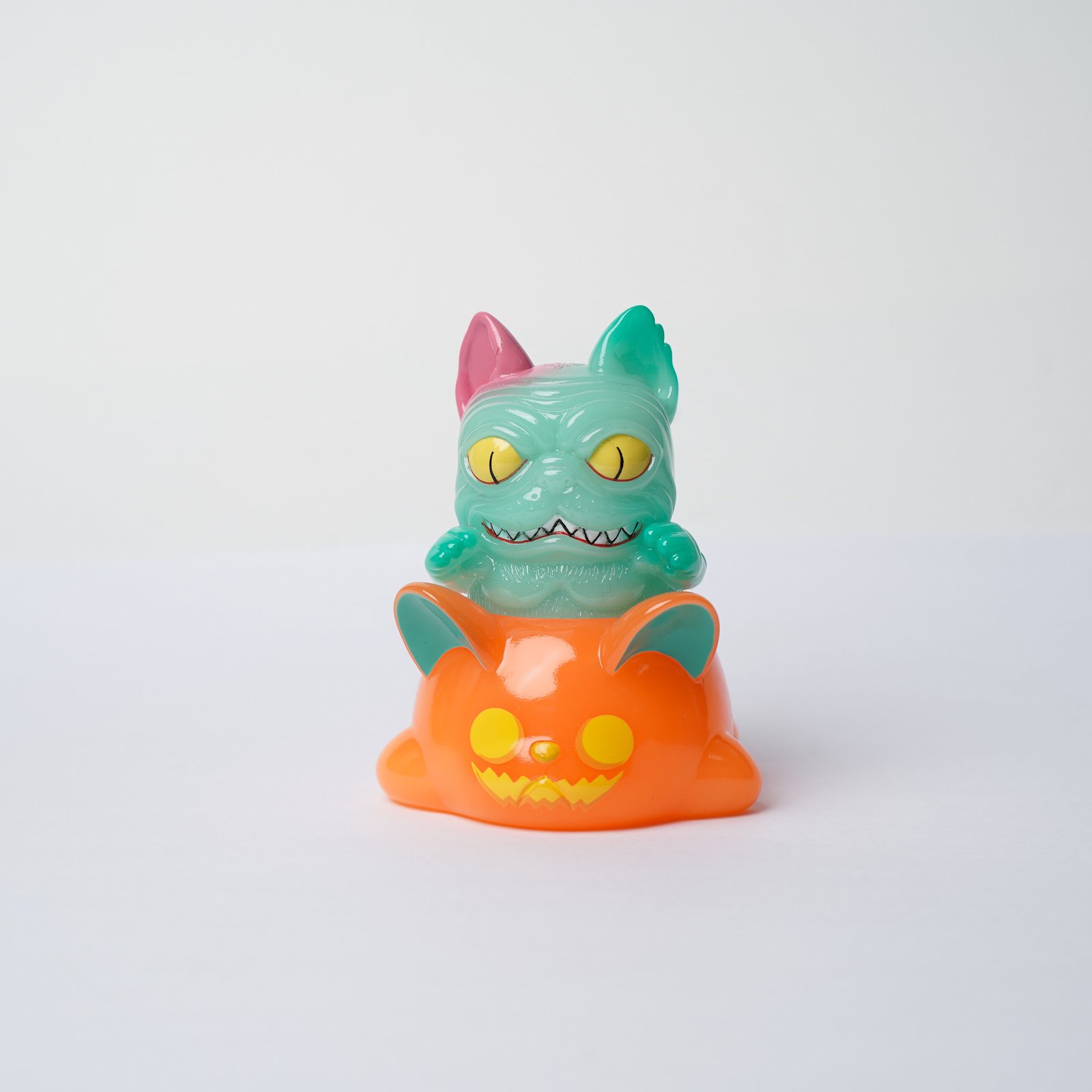 Unbox Industries — NIMBUS PUMPKIN CHIBI WALKER