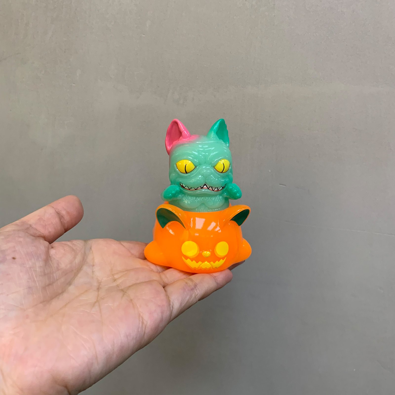 Unbox Industries — NIMBUS PUMPKIN CHIBI WALKER