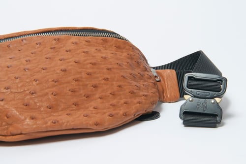 Image of BOSCO PARIS – banane en cuir d’autruche -Ostrich leather belt bag