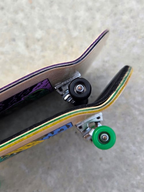 Image of 36mm BIG Dog - Godzilla