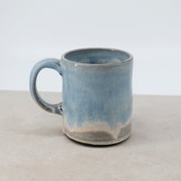 Image 2 of Tall Wren on Blackthorn Mug