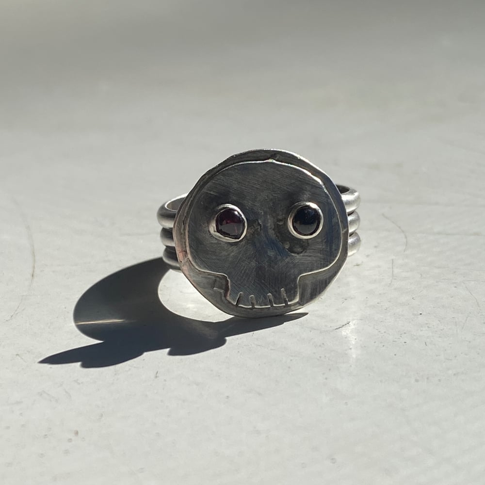 Ruby Eyed Skull Ring