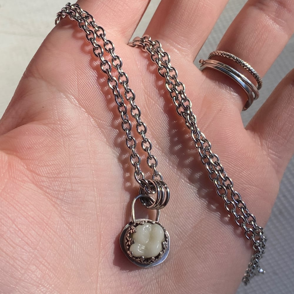 Tooth Pendant Necklace