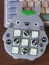 Image 2 of Totoro Tray + Keycap Set