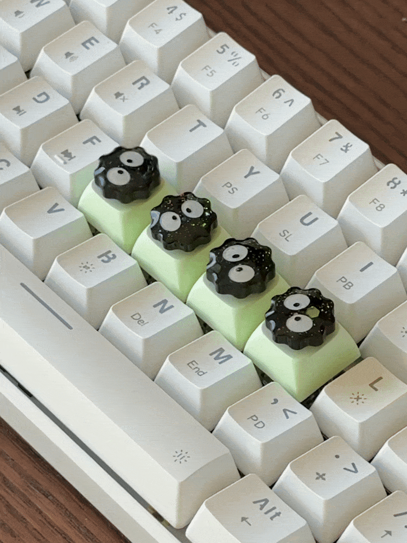 Totoro Tray + Keycap Set | HAMOJU