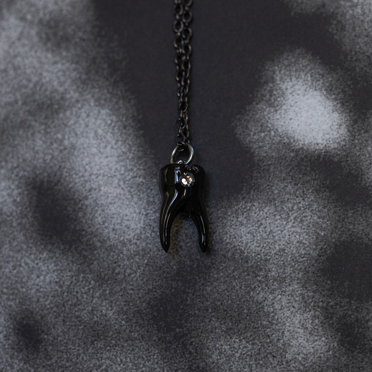 Swarovski tooth gem 2-root molar necklace in glossy black
