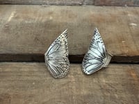 Image 2 of Monarch wing ring, size 6.5/7.5