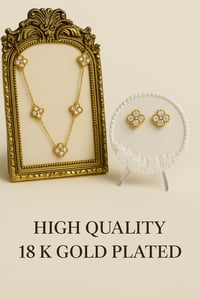 Image 1 of Elegant Clover Jewelry Set – 18K Gold Plated