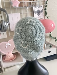 Image 6 of frilly moon jellyfish hat