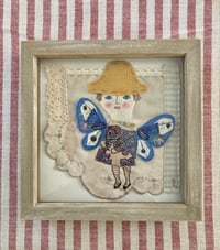  Metamorphosis 4 Applique Box Frame 