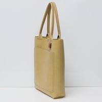 Image 4 of Bag 154 in creamy avocado