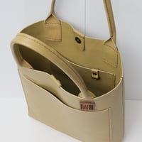 Image 6 of Bag 154 in creamy avocado
