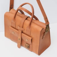 Image 6 of Day Pass in  vintage tan