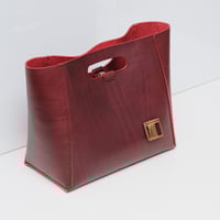 Image 2 of STUDIO LINE grab-handle clutch in cherry