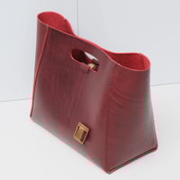 Image 5 of STUDIO LINE grab-handle clutch in cherry