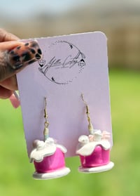 Image 3 of Cutesy Cakes 