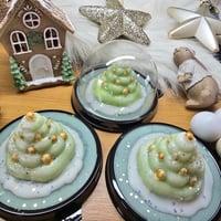 Image 2 of Christmas Tree snowglobe