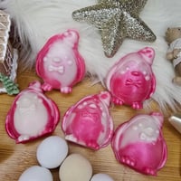 Image 5 of Frosted Snowberry Penguin (1)