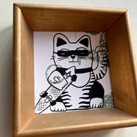 Image 3 of Winke Cat Gold