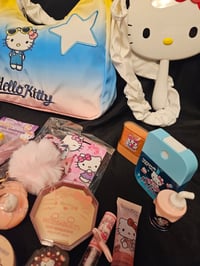 Image 2 of Hello Kitty Star Bag Bundle 