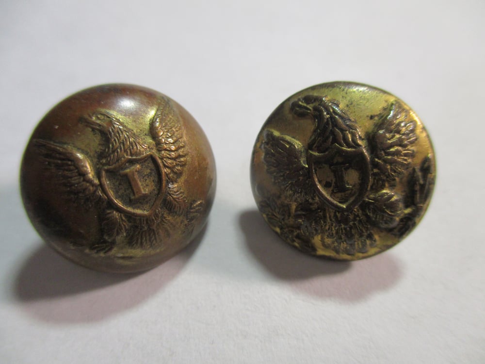 #215-CIVIL WAR SALE: COLLECTION OF FOUR UNION UNIFORM BUTTONS (3 DIFFERENT STYLES)