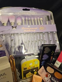Image 4 of Kuromi Makeup Box Bundle --