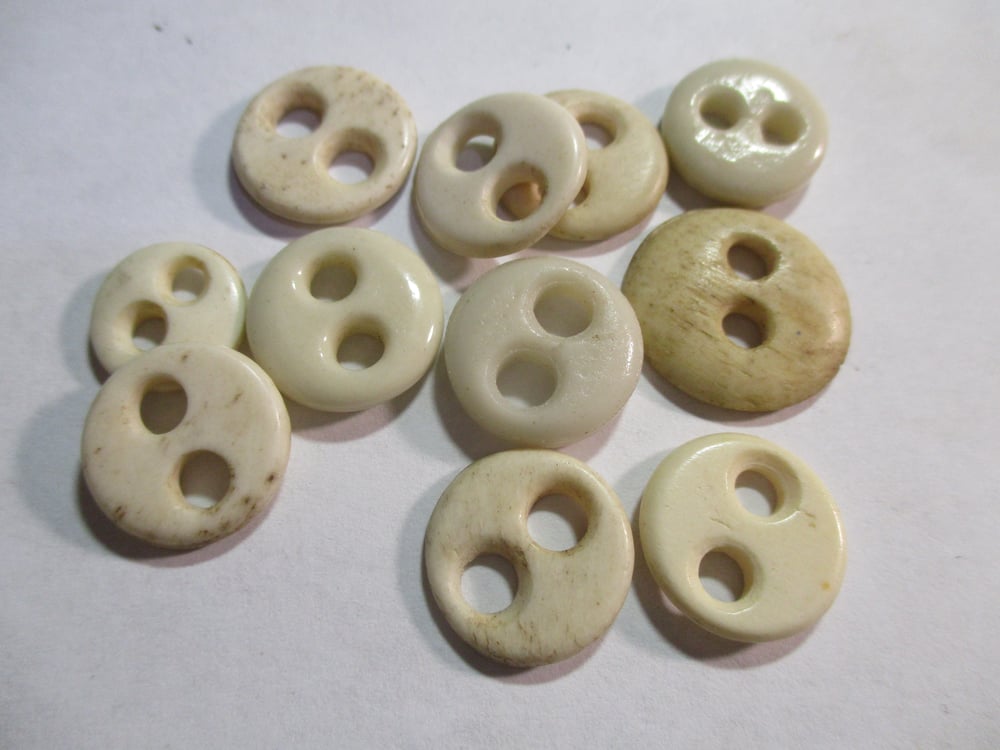 #209-CIVIL WAR SALE: BONE BUTTONS, LIKELY FOR A SOLDIER'S UNDERWEAR
