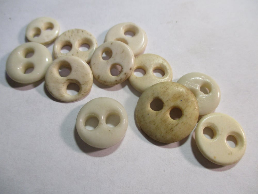 #209-CIVIL WAR SALE: BONE BUTTONS, LIKELY FOR A SOLDIER'S UNDERWEAR