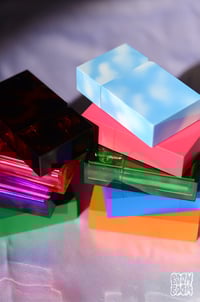 Image 4 of Briquet Hard edge