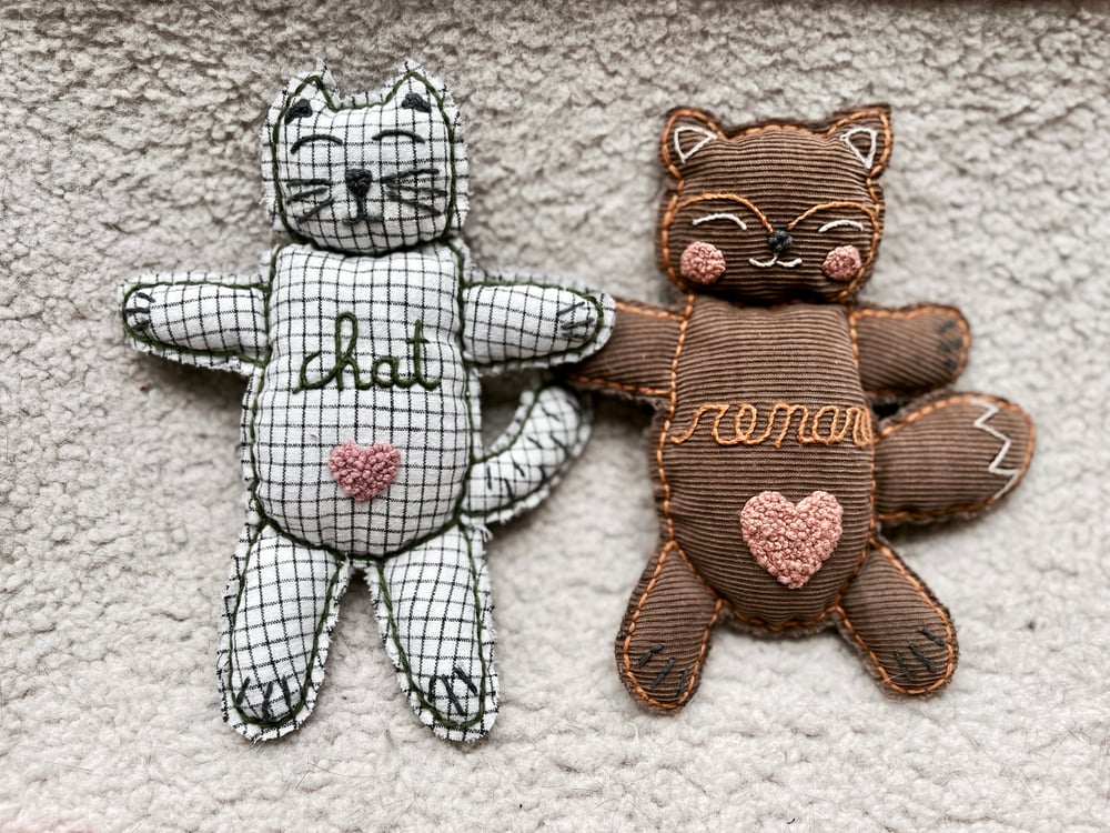 Image of Chat brodé - Chat Coeur rose - Précommande 