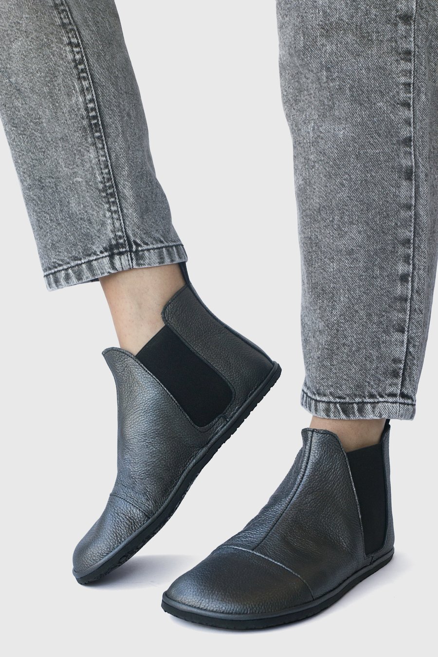 Image of Chelsea boots in Gunmetal
