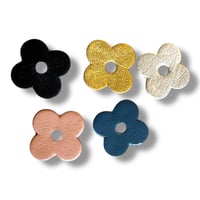 Image 2 of Joia - collier fleur cuir  - palette classique