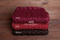 Image 7 of Knitted wine set