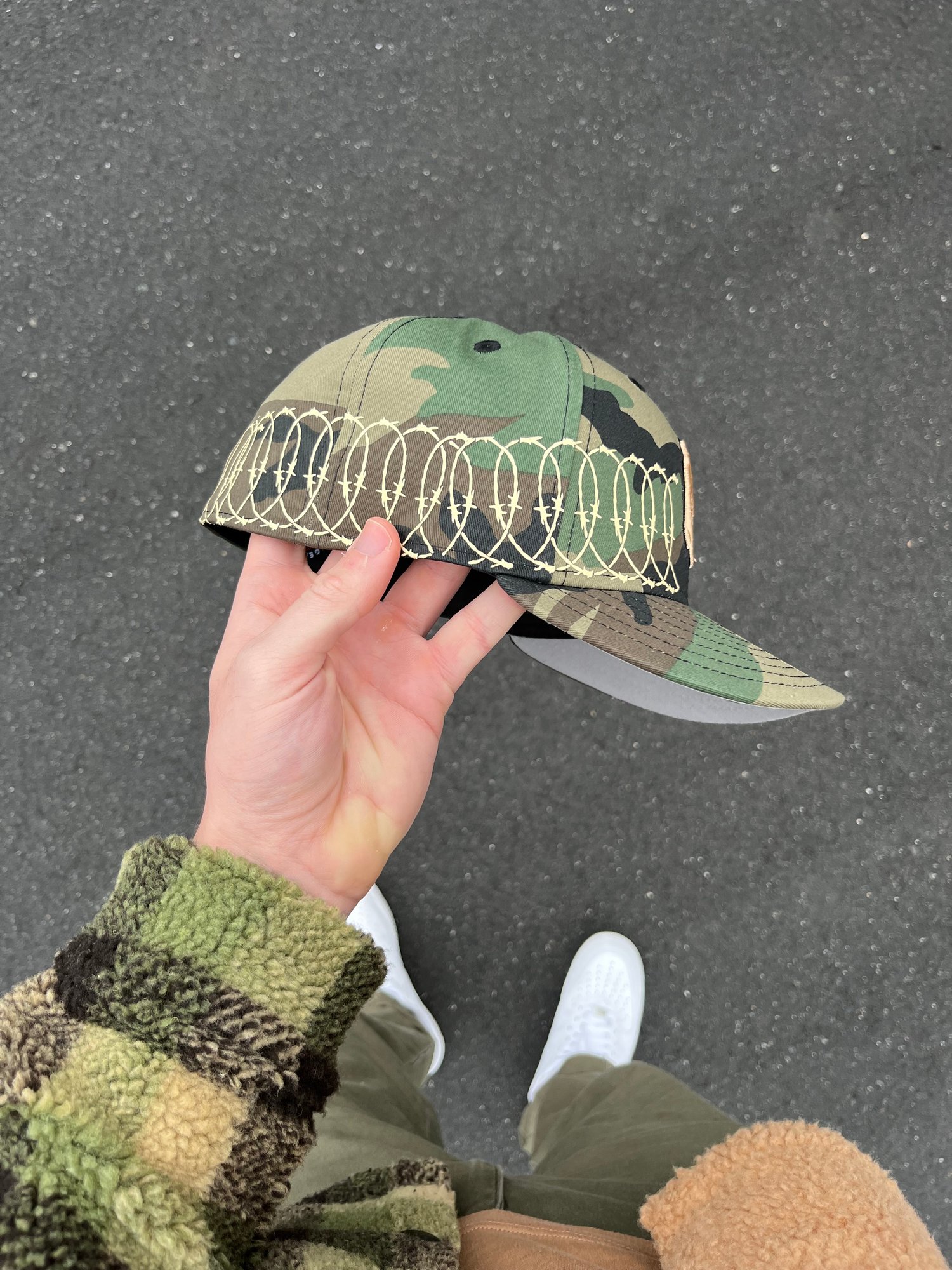 Image of  FULL BARB VINTAGE CAMO NY YANKEES CUSTOM FITTED CAP